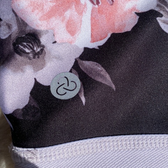 Zella Sports Bra Floral Print Front Cris Cross Size Small - Picture 4 of 10